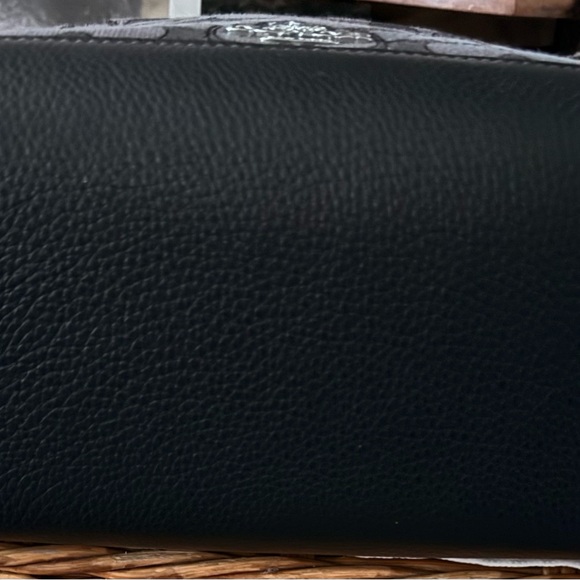 Coach Black Small Tote Bag with Silver Star Design - Picture 3 of 7